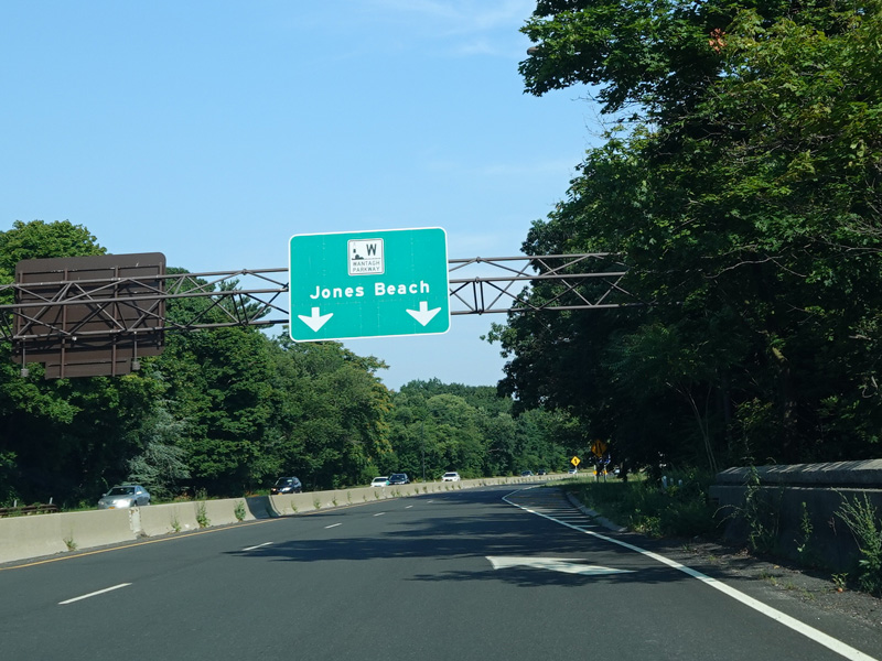 East Coast Roads Wantagh Parkway